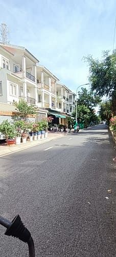 Hình ảnh Bán đất khu vila Nguyễn Cửu Phú gần Tỉnh Lộ 10