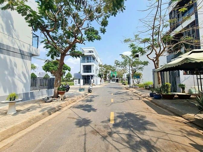 Hình ảnh Bán đất  khu đô thị Đông Tăng Long Quận 9.dt: 8 x20m
