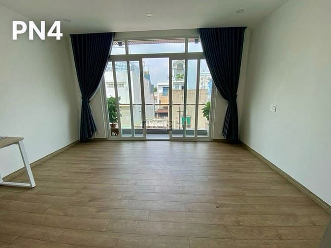 Hình ảnh Nhà 4 tầng 4,6*10,2 nhỉnh 6tỷ khu tên lửa