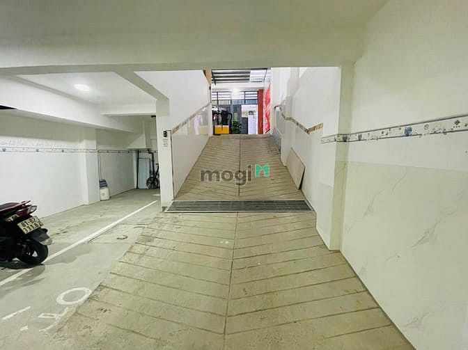 Hình ảnh Trống sẵn Studio MÁY LẠNH ngay Phạm Văn Chiêu GV
