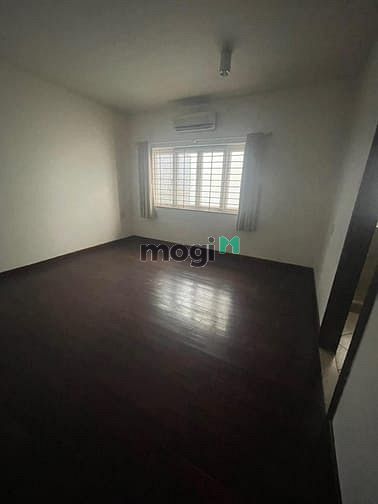 Hình ảnh Cho Thuê Biệt Thự Cao Thắng, Phường 5, Quận 3 - Ngang 14m x 19m