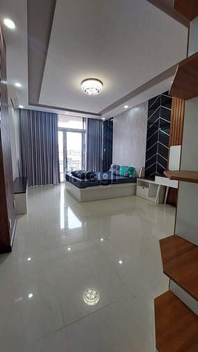 Hình ảnh Cho thuê nhà mới mặt tiền đường Tên Lửa