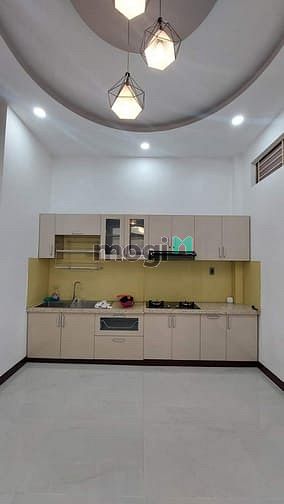 Hình ảnh Cho thuê nhà mới mặt tiền đường Tên Lửa