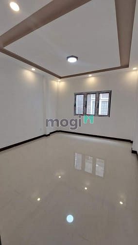 Hình ảnh Cho thuê nhà mới mặt tiền đường Tên Lửa