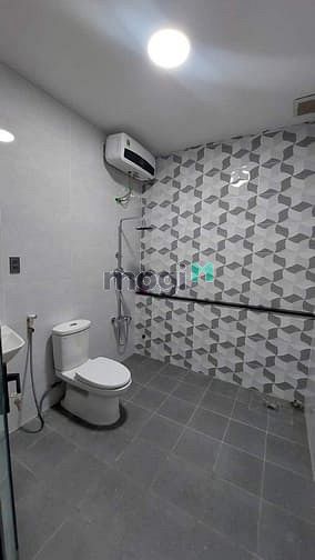 Hình ảnh Cho thuê nhà mới mặt tiền đường Tên Lửa