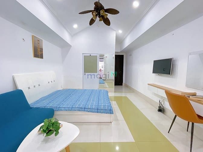 Hình ảnh Cho thuê 1PN tách bếp ngay cách mạng tháng 8, Q1