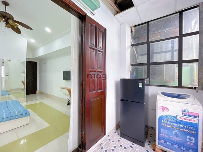 Hình ảnh Cho thuê 1PN tách bếp ngay cách mạng tháng 8, Q1