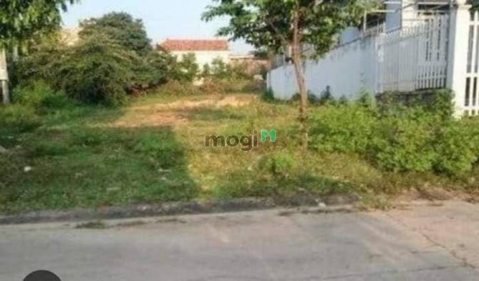 Hình ảnh Hiện tại bên em có 1 vài lô đất, Long An ( đất thổ cư 100% )