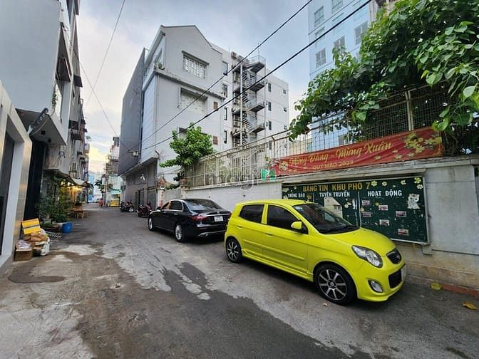 Hình ảnh KHUÔN ĐẤT ĐẦU TƯ xây CHDV cao cấp - MT Quận 1. DT: 405m. Giá: 209tr/m