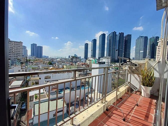 Hình ảnh CHDV 1pn tách bếp, full nội thất, bancol thoáng ngay Huỳnh Mẫn Đạt