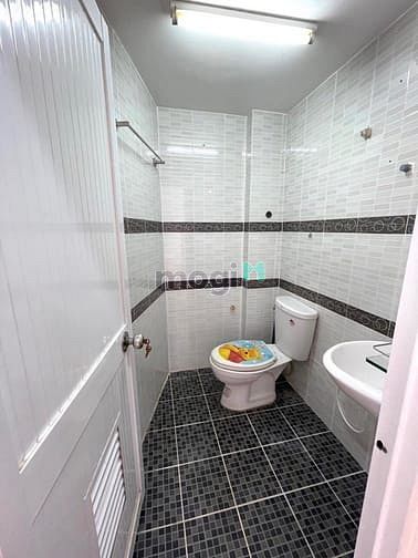 Hình ảnh Xe hơi đỗ cửa Phan Văn Trị Bình Thạnh 2 tầng 30m2 hoàn công hơn 4 tỷ