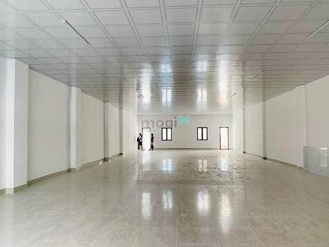 Hình ảnh Cho thuê 430m2 mặt bằng gần chợ đường Trần Văn Xã.