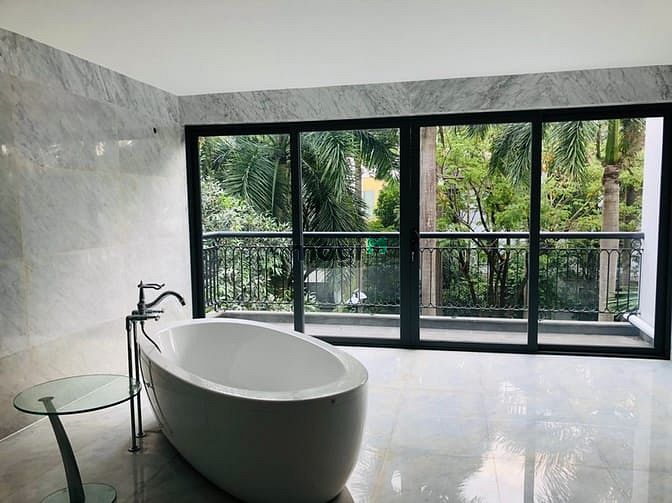 Hình ảnh Cho thuê Biệt thự Compound Riviera 600m2 góc 2MT khu an ninh tuyệt đối