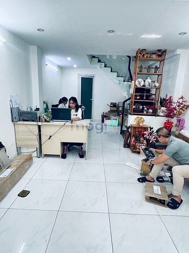 Hình ảnh Nhà 5Tầng- TRƯỜNG SA- GIÁP Q.1- 50m2(3.8x12)- 7PN- Cách MẶT TIỀN 30m