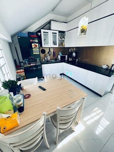 Hình ảnh Nhà 5Tầng- TRƯỜNG SA- GIÁP Q.1- 50m2(3.8x12)- 7PN- Cách MẶT TIỀN 30m