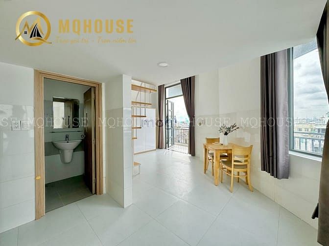 Hình ảnh Cho Thuê Căn Hộ Duplex 1PN Cửa Sổ Lớn Lạc Long Quân Quận Tân Bình