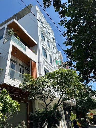 Hình ảnh Bán gấp toà CHDV q4 giảm gần 6 tỷ còn 18 tỷ