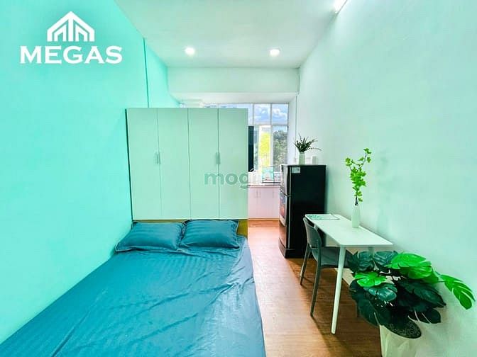 Hình ảnh Studio mới 100% full nội thất thang máy tiện nghi giá rẻ ngay UEH