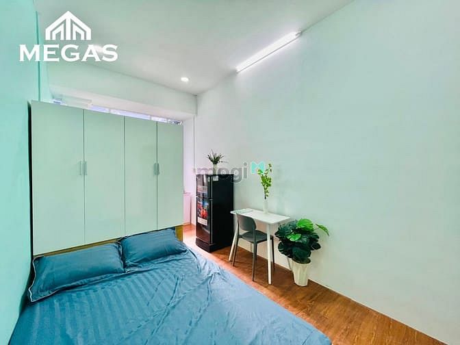 Hình ảnh Studio mới 100% full nội thất thang máy tiện nghi giá rẻ ngay UEH