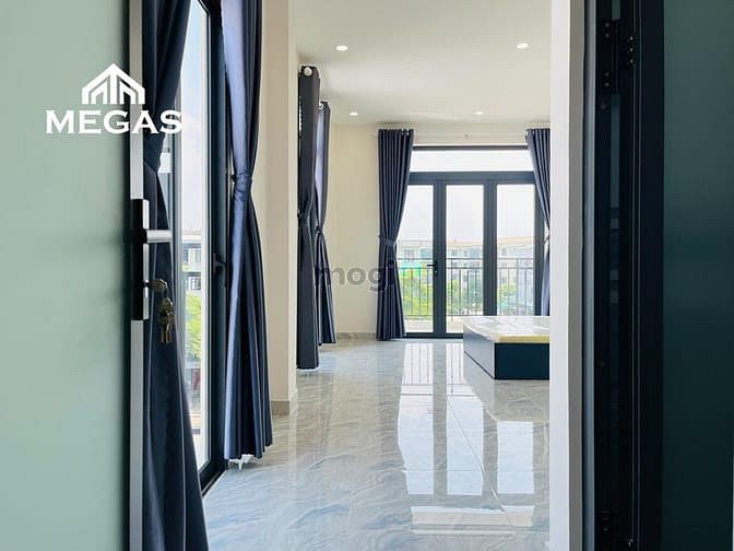 Hình ảnh 💕Mb6623 nạp rút nhanh chóng studio ban công cửa sổ lớn ngay Hutech Khu U - Xát ĐBP
