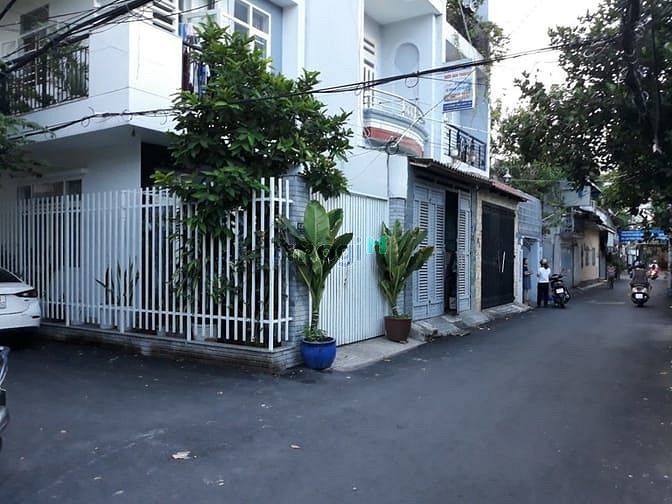 Hình ảnh Bán gấp lô đất 180m2 phường Thảo Điền, Quận 2 giá 150 triệu/m2