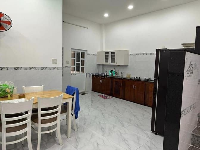 Hình ảnh Chính chủ cần bán gấp căn nhà đường Lê Văn Duyệt Q.BT 44m2 1tỷ8 SHR