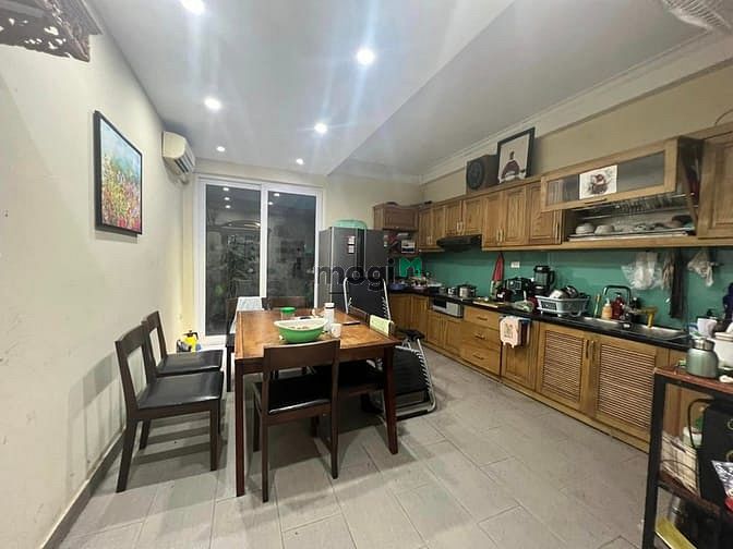 Hình ảnh Cho thuê nhà chia lô phố Đồng Me, Mễ Trì 60m2, 5 tầng, ô tô đỗ cửa