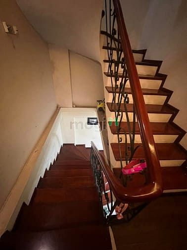 Hình ảnh Cho thuê nhà chia lô phố Đồng Me, Mễ Trì 60m2, 5 tầng, ô tô đỗ cửa