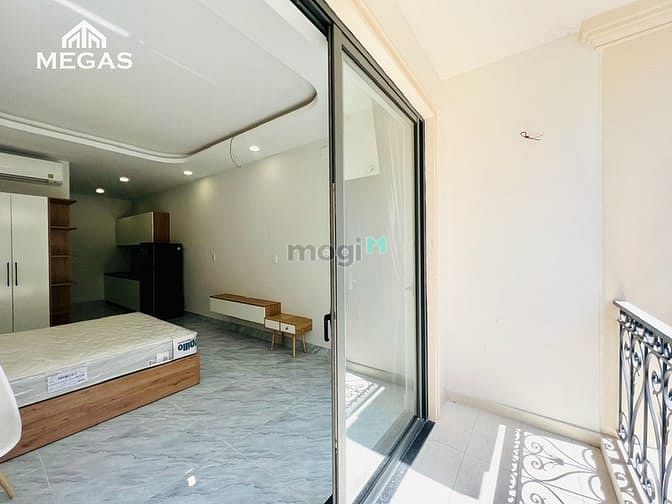 Hình ảnh 💕Mb6623 nạp rút nhanh chóng ban công cửa sổ lớn siêu thoáng cách Văn Lang 10 bước chân