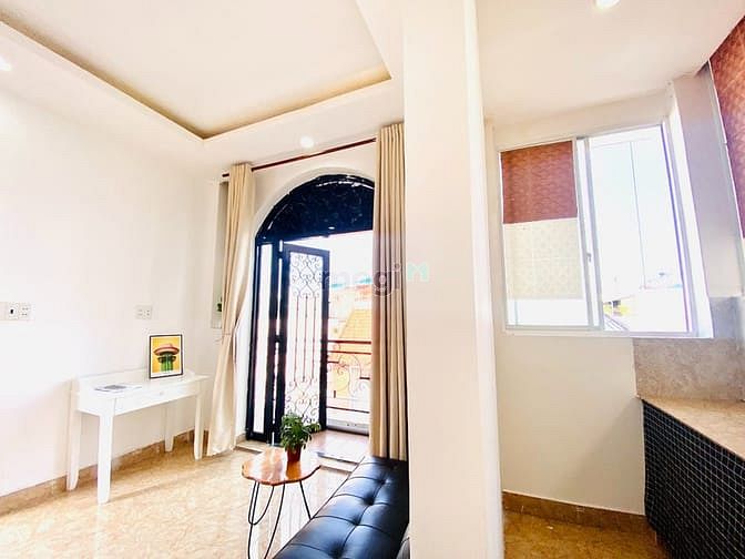 Hình ảnh Cho Thuê Căn Hộ Duplex 1PN Cửa Sổ Lớn Lê Văn Sỹ Quận Tân Bình
