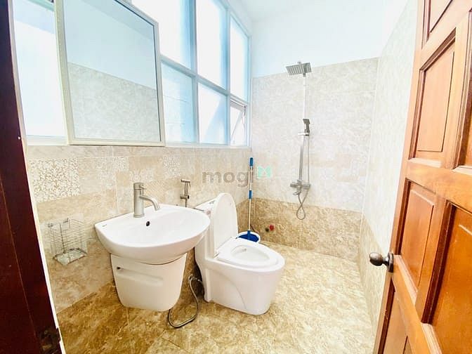 Hình ảnh Cho Thuê Căn Hộ Duplex 1PN Cửa Sổ Lớn Lê Văn Sỹ Quận Tân Bình