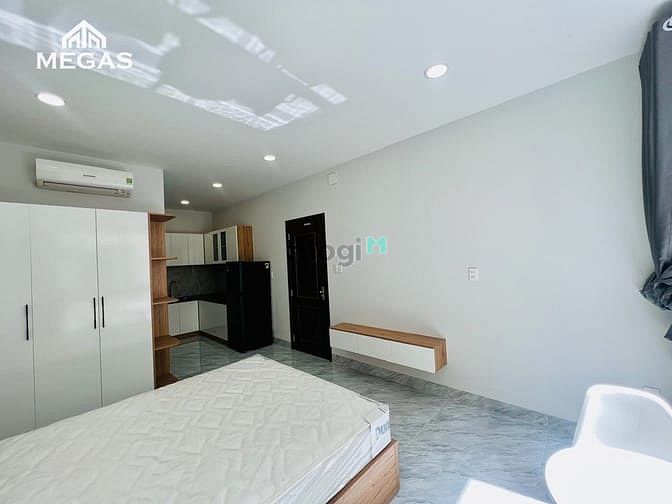 Hình ảnh 💕Mb6623 nạp rút nhanh chóng ban công cửa sổ lớn siêu thoáng cách Văn Lang 10 bước chân