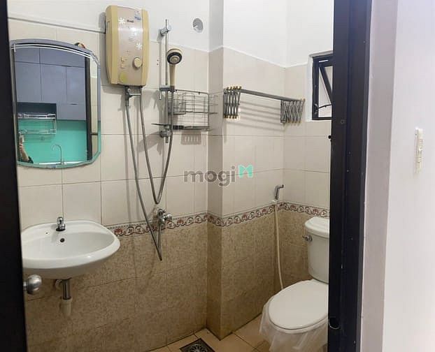 Hình ảnh MUA NHÀ BÁN CC Tôn Thất Thuyết, Q4 66m2 chỉ còn 1,26 tỷ SHR