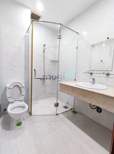 Hình ảnh Mb6623 nạp rút nhanh chóng Studio mới full nội thất ngay Etown Cộng Hoà