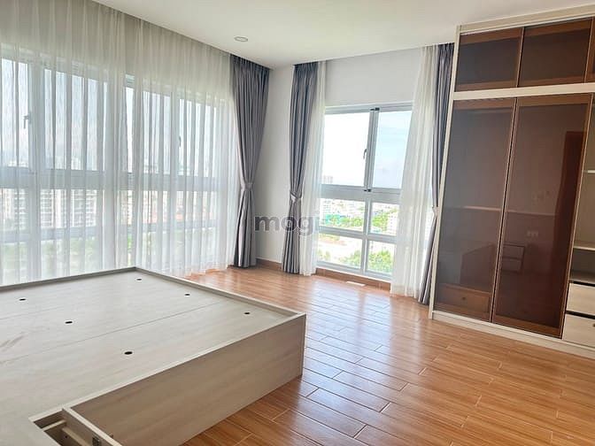 Hình ảnh Cho thuê Happy valley, PMH, Q7 dt 135m2 lầu cao view đẹp