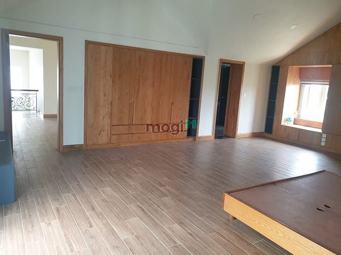 Hình ảnh Cho thuê Biệt thự Khu Vip Compound Lan Anh Đối Diện Ba Son 400m2