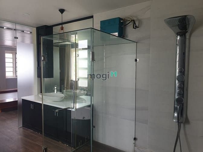 Hình ảnh Cho thuê Biệt thự Khu Vip Compound Lan Anh Đối Diện Ba Son 400m2