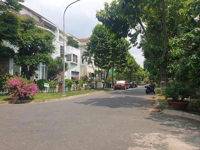 Hình ảnh Cho thuê Biệt thự Khu Vip Compound Lan Anh Đối Diện Ba Son 400m2