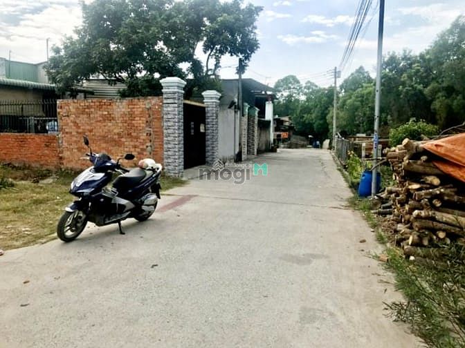 Hình ảnh Đất Bình Nhâm -Đường Ô Tô-Gần Trường Học-Dân Cư Đông. Gía 1ty9.