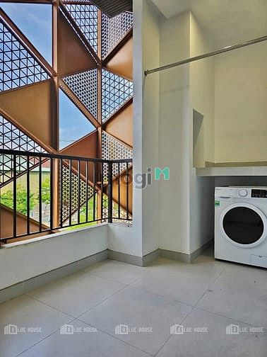 Hình ảnh CHDV full nội thất ban công 2pn 2wc và 1wc ngay sân bay siêu rộng