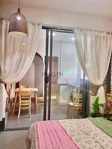 Hình ảnh Cho thuê siêu phầm 1PN tách bếp Q1
