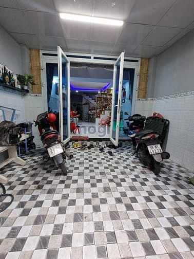 Hình ảnh Cần bán căn nhà bên Bình tân,BHH