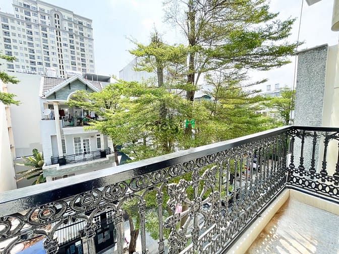 Hình ảnh Cho Thuê Căn Studio Ban Công Tách Bếp 35m2 Quận 8