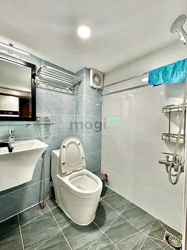 Hình ảnh Căn Hộ Dulex Cửa Sổ và To Quận 1