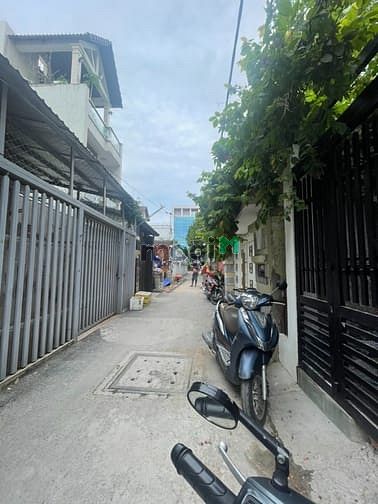 Hình ảnh CHDV mới, full nội thất, ban công, gần Đh Văn Lang Quận Gò Vấp