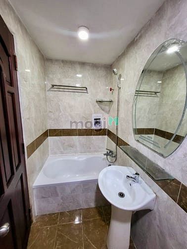 Hình ảnh Căn Hộ Full Nội Thất Cửa Sổ lớn Lê Thánh Tôn quận 1