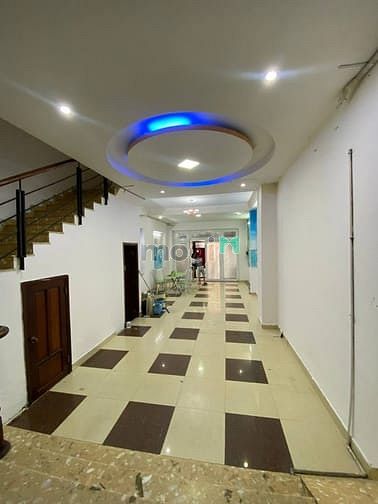 Hình ảnh Cho Thuê Nhà Mặt Tiền Hát Giang, P2, Q. Tân Bình - DTSD 800m2 + 5 Lầu