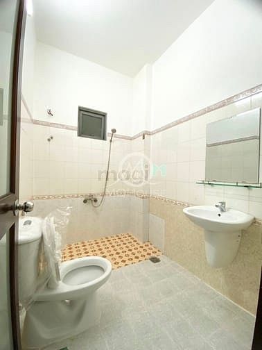 Hình ảnh Chính Chủ Cho Thuê Studio 2 Cửa Sổ Trời Rộng 30m2 Giá Rẻ