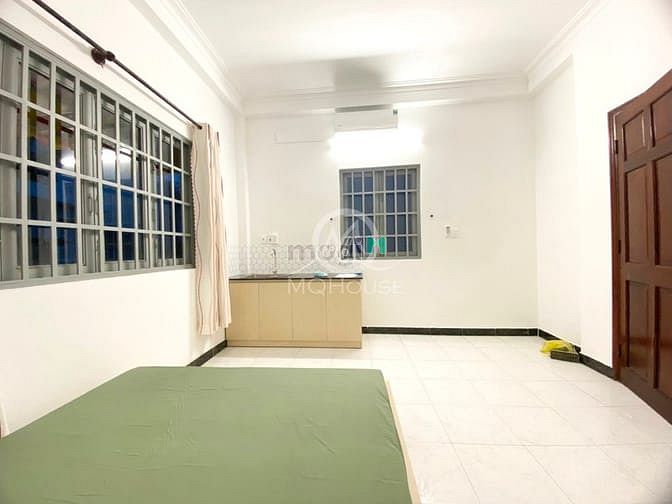 Hình ảnh Chính Chủ Cho Thuê Studio 2 Cửa Sổ Trời Rộng 30m2 Giá Rẻ