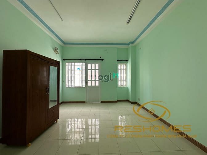 Hình ảnh Cho THUÊ nhà 1 trệt lầu ngay Vincom Biên Hoà.